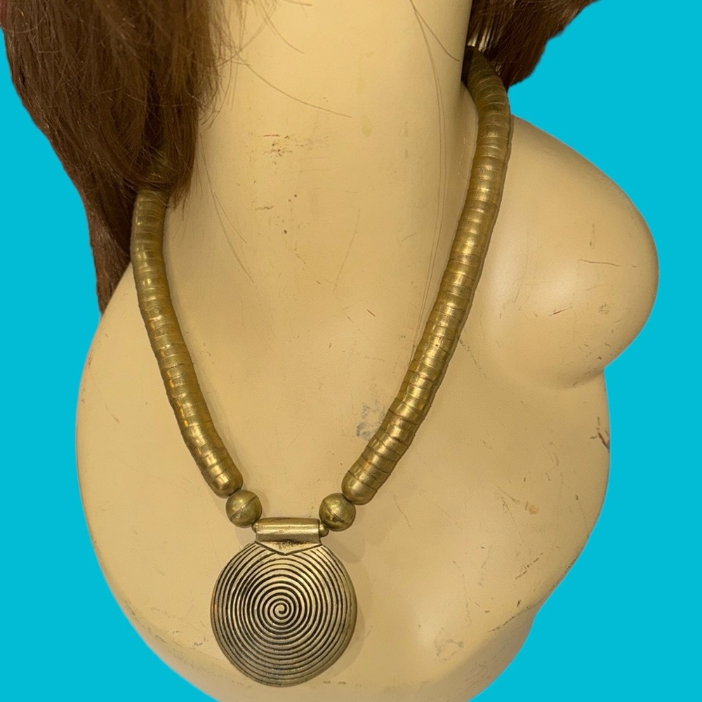 BRASS CHUNKY CIRCLE DISK NECKLACE